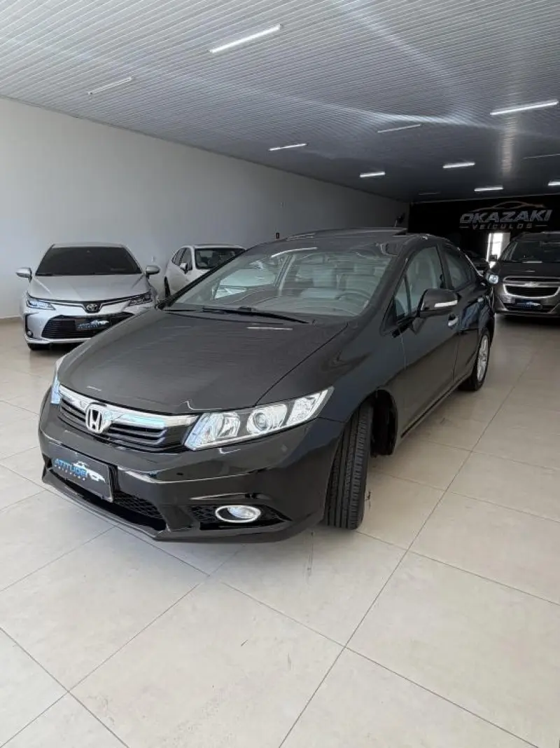 Civic - Foto