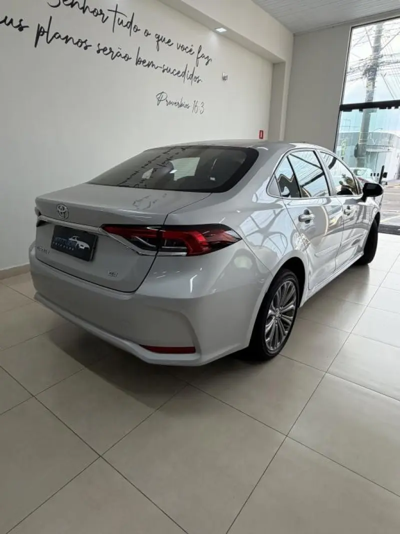 Corolla - Foto