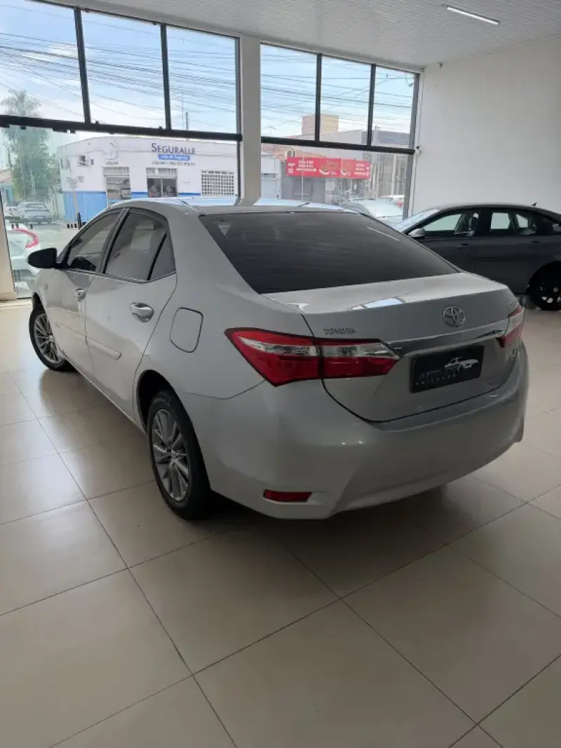 Corolla - Foto