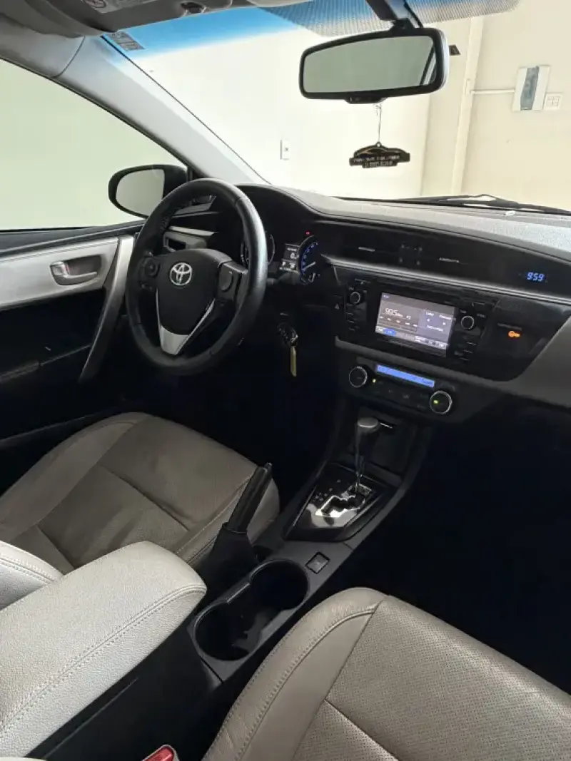 Corolla - Foto