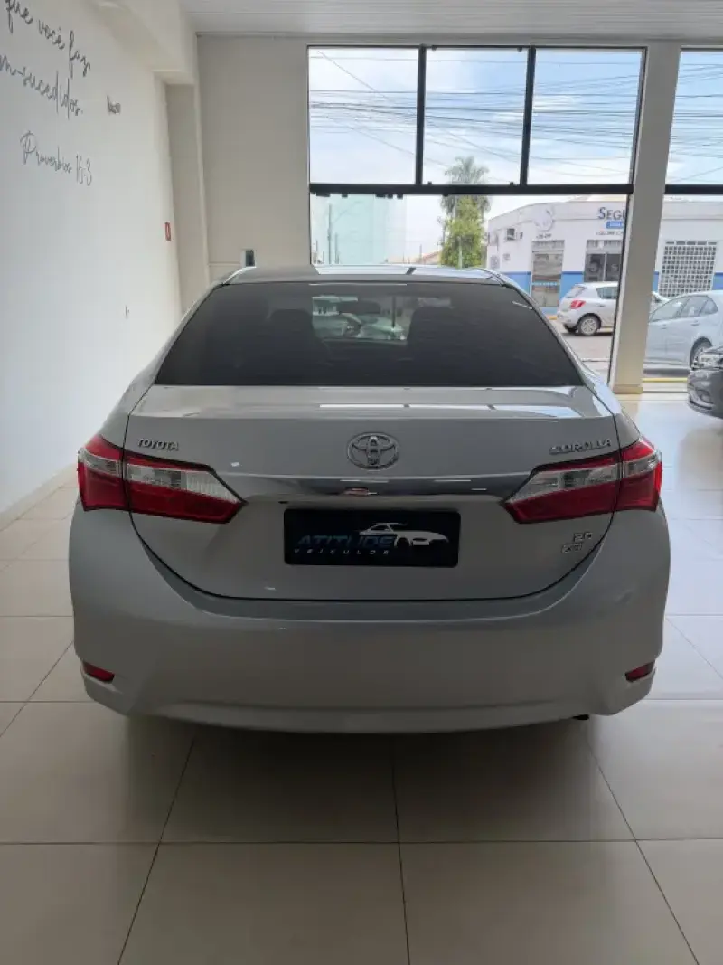 Corolla - Foto