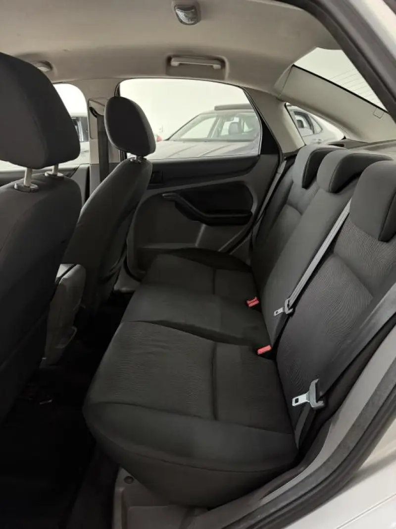Focus Sedan - Foto