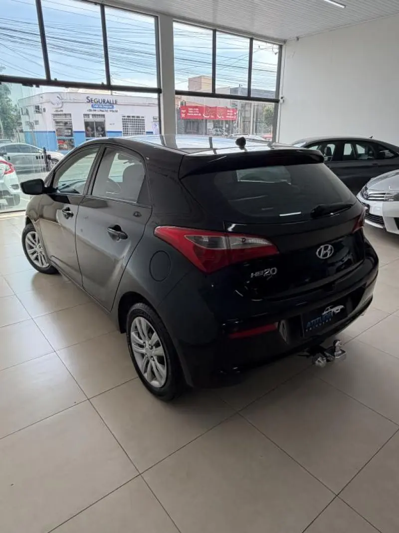 HB 20 Hatch - Foto